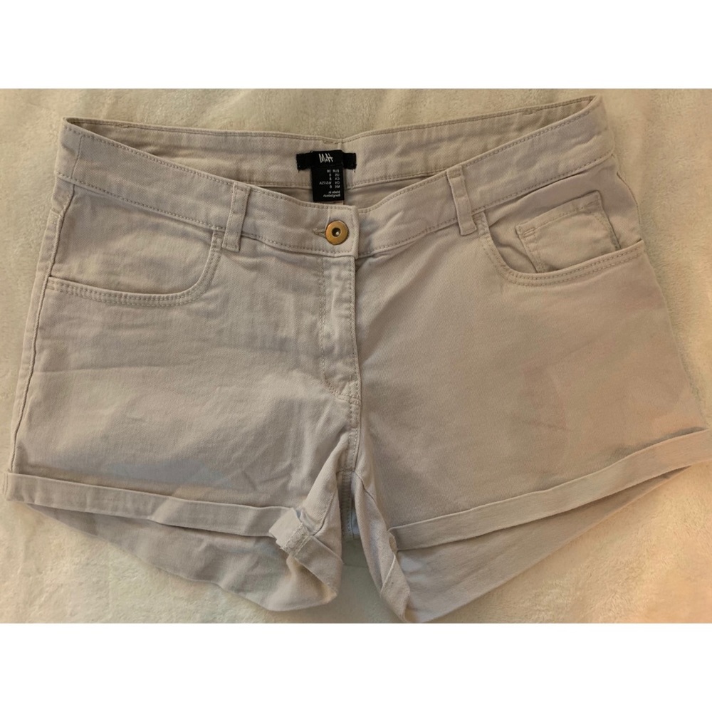 Khaki shorts